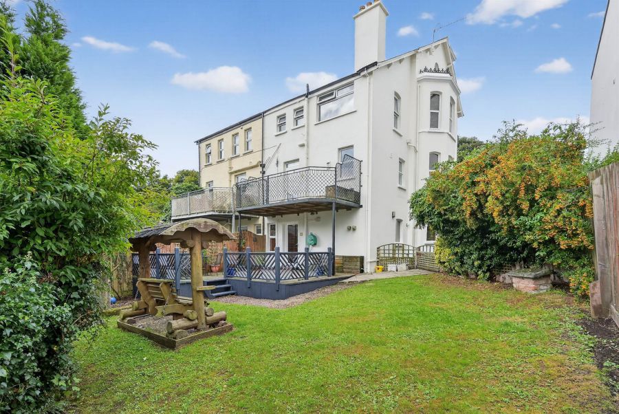 117 Hillsborough Road