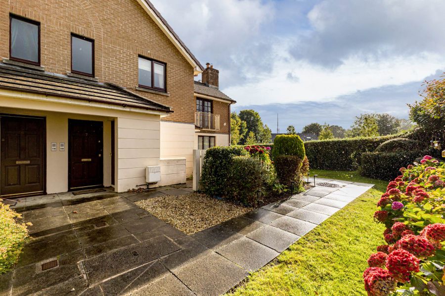 7 Garvey Court