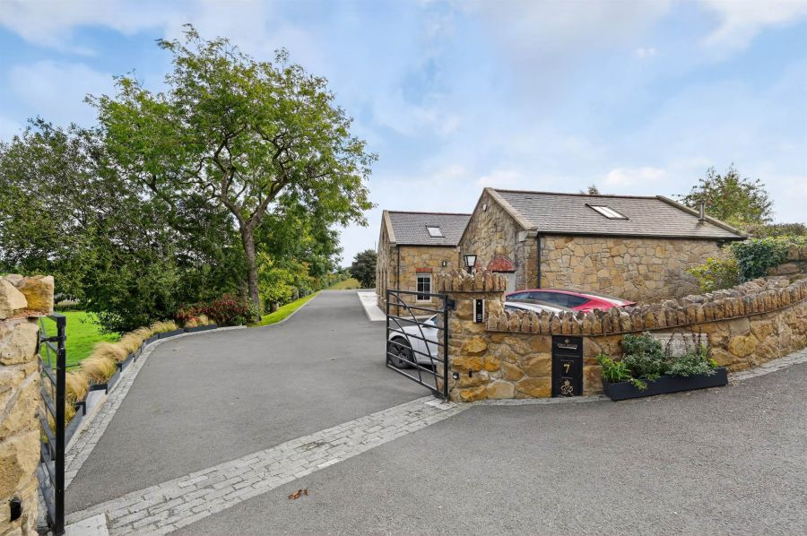 Loughaghrey Lodge, 7 Loughaghrey Road