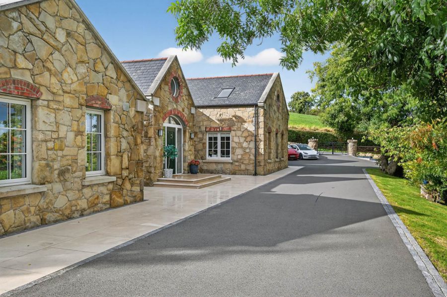 Loughaghrey Lodge, 7 Loughaghrey Road