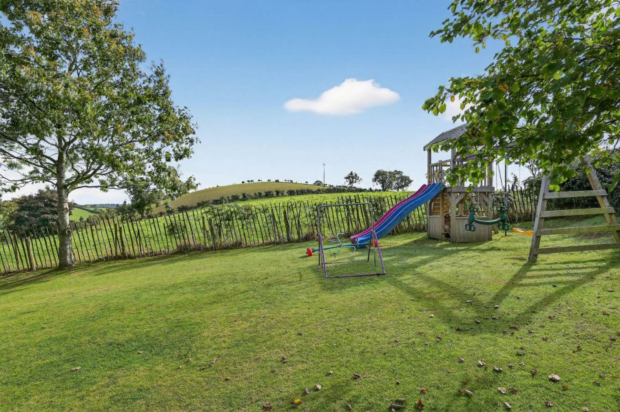 Loughaghrey Lodge, 7 Loughaghrey Road