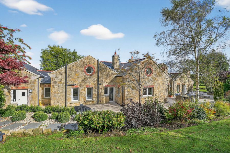 Loughaghrey Lodge, 7 Loughaghrey Road