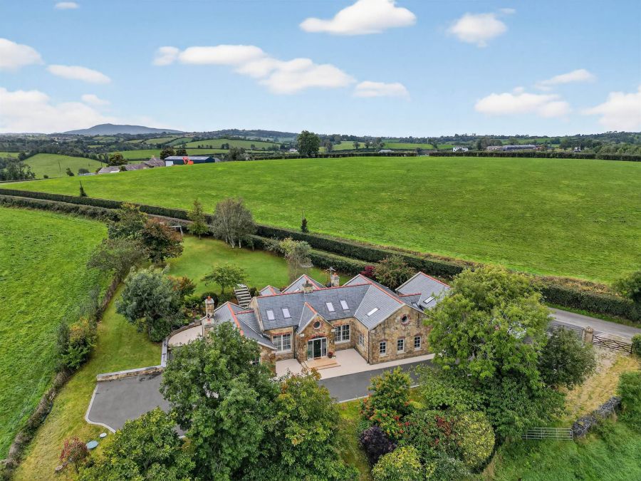 Loughaghrey Lodge, 7 Loughaghrey Road