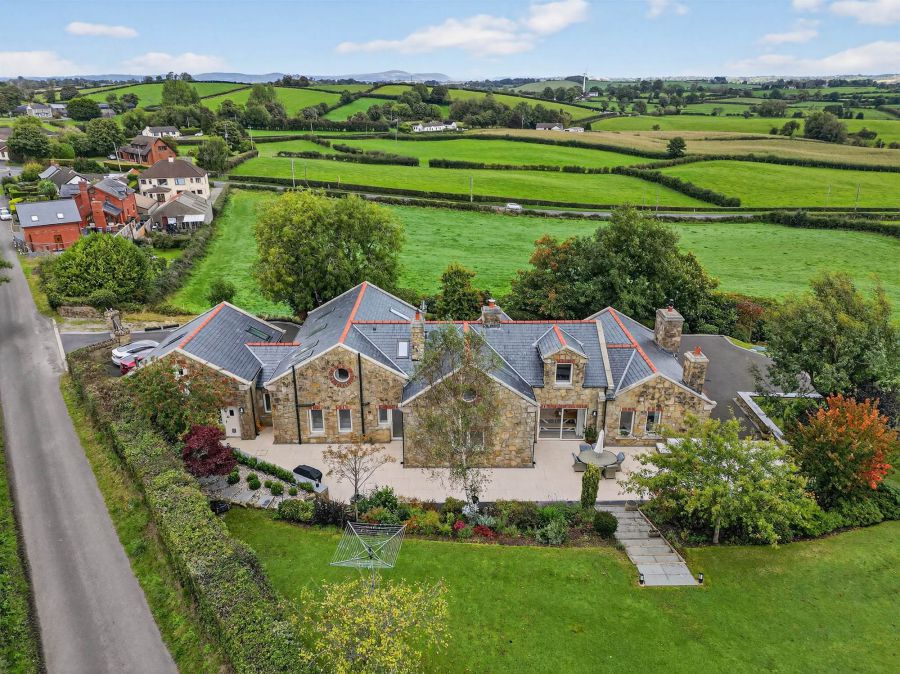 Loughaghrey Lodge, 7 Loughaghrey Road