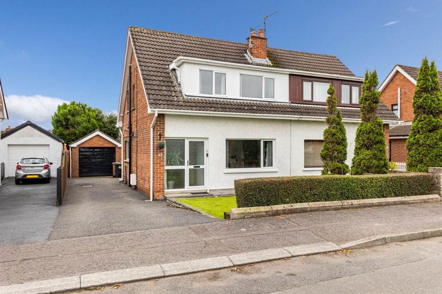 42 Marlborough Crescent, Carryduff, Belfast, BT8 8NP