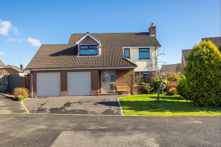 29 Kirkwoods Park, Lisburn City, BT28 3RR