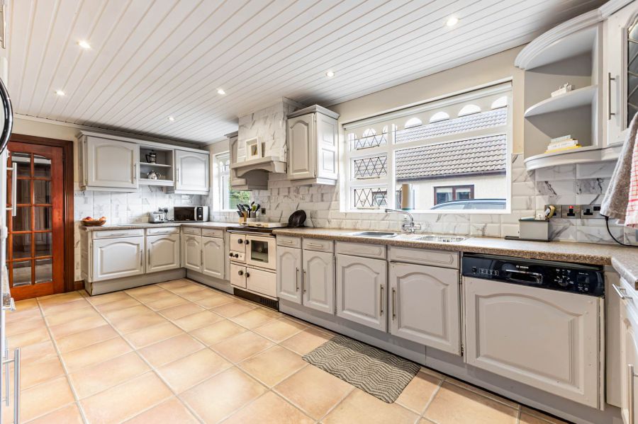 Holly Lodge, 26 Beanstown Road