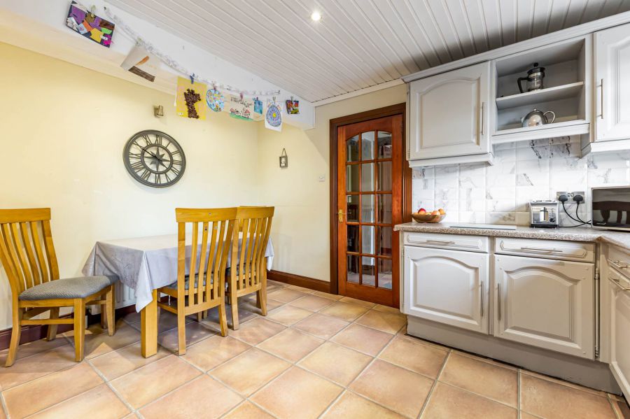 Holly Lodge, 26 Beanstown Road