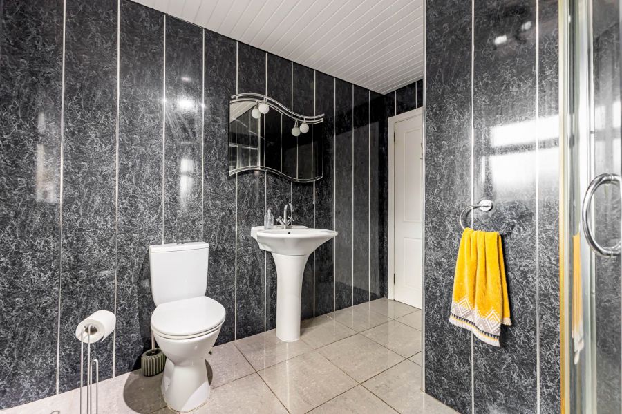 Holly Lodge, 26 Beanstown Road