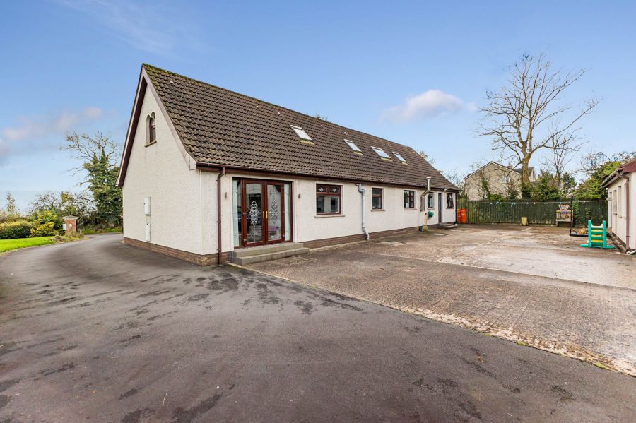 Holly Lodge, 26 Beanstown Road