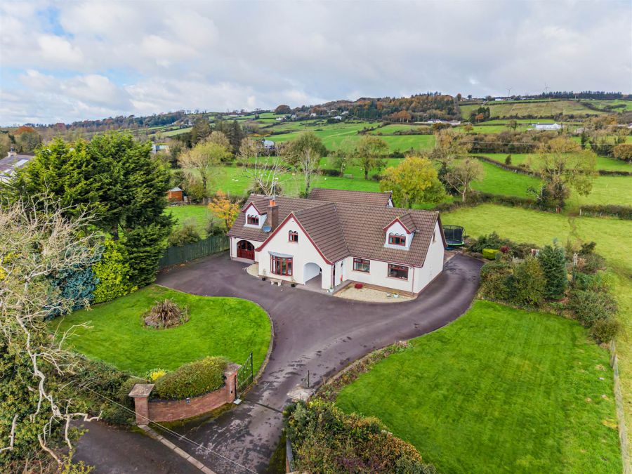 Holly Lodge, 26 Beanstown Road