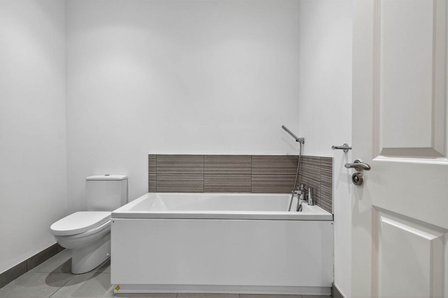 Apt 2 51-53Bridge Street