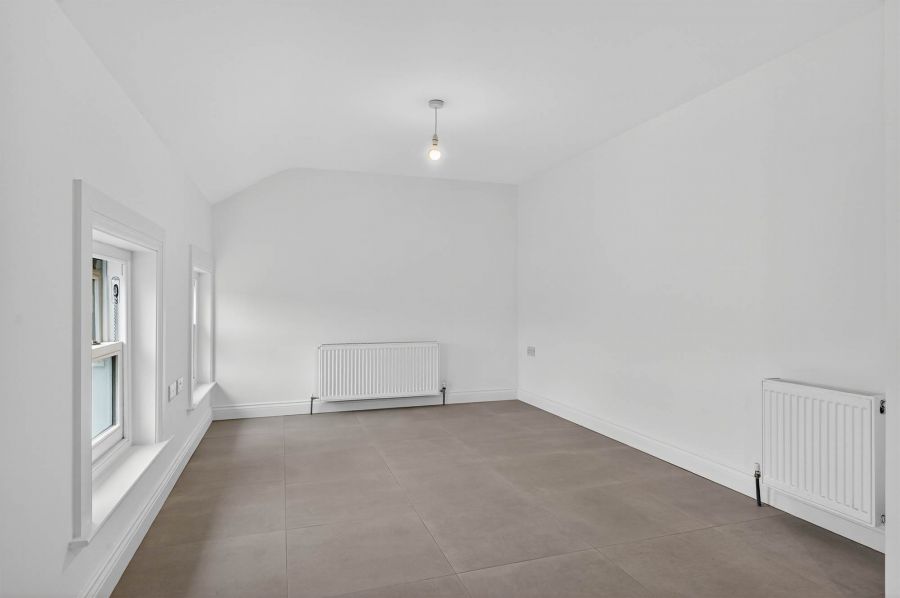 Apt 3 51-53Bridge Street