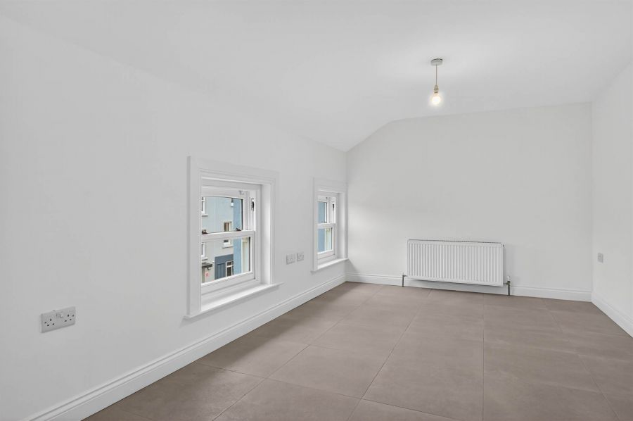 Apt 3 51-53Bridge Street