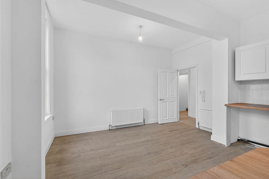 Apt 8 51-53Bridge Street