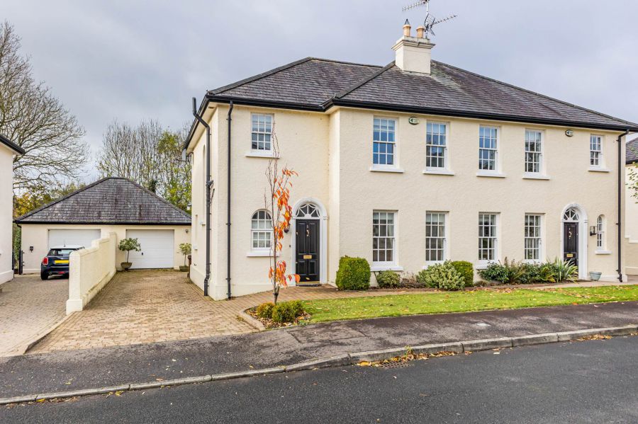 5 Royal Park Avenue, Hillsborough, BT26 6SL