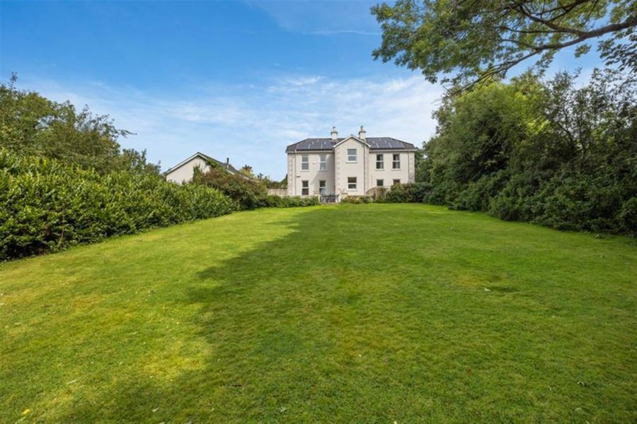 Milebush House, 92 Milebush Road