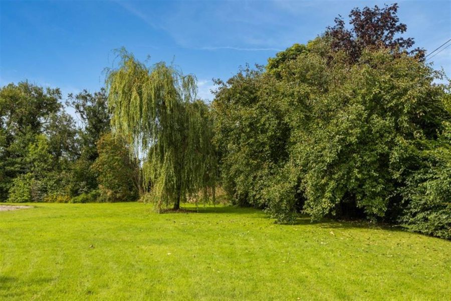 Milebush House, 92 Milebush Road