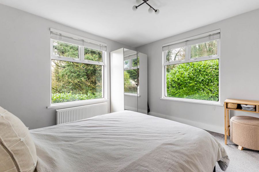 8 Minnowburn Terrace