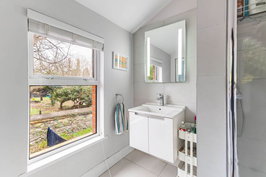 8 Minnowburn Terrace