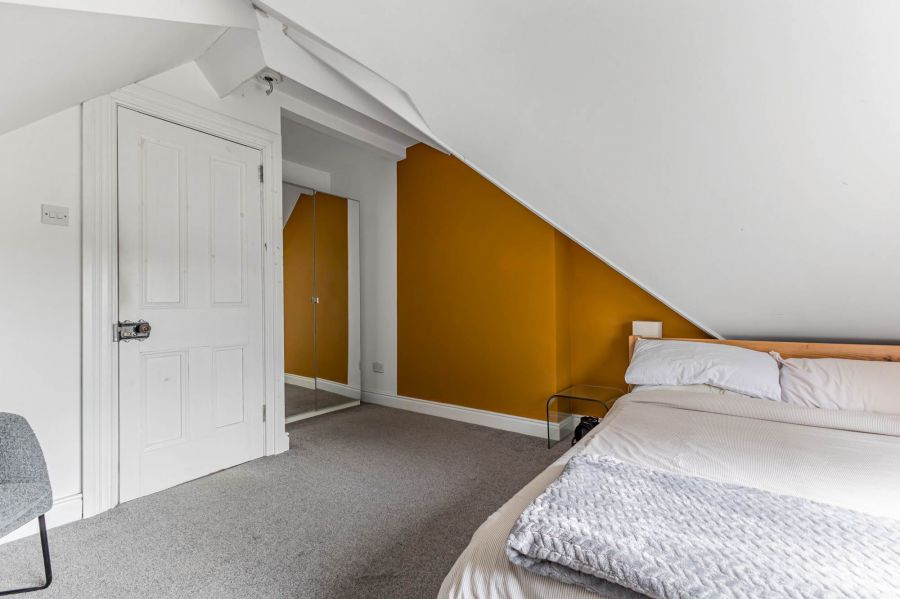 8 Minnowburn Terrace