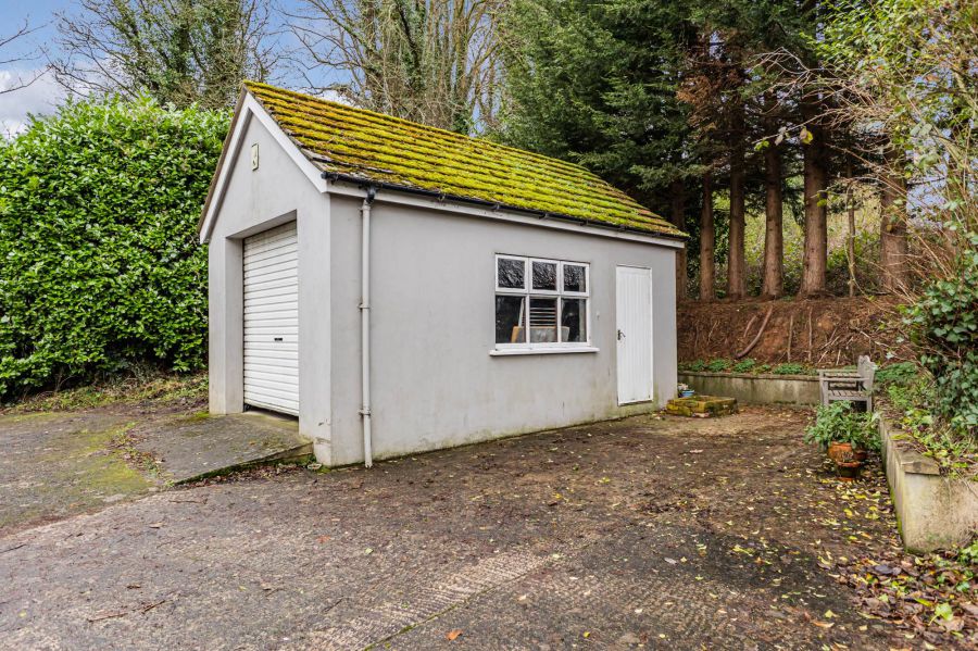 8 Minnowburn Terrace