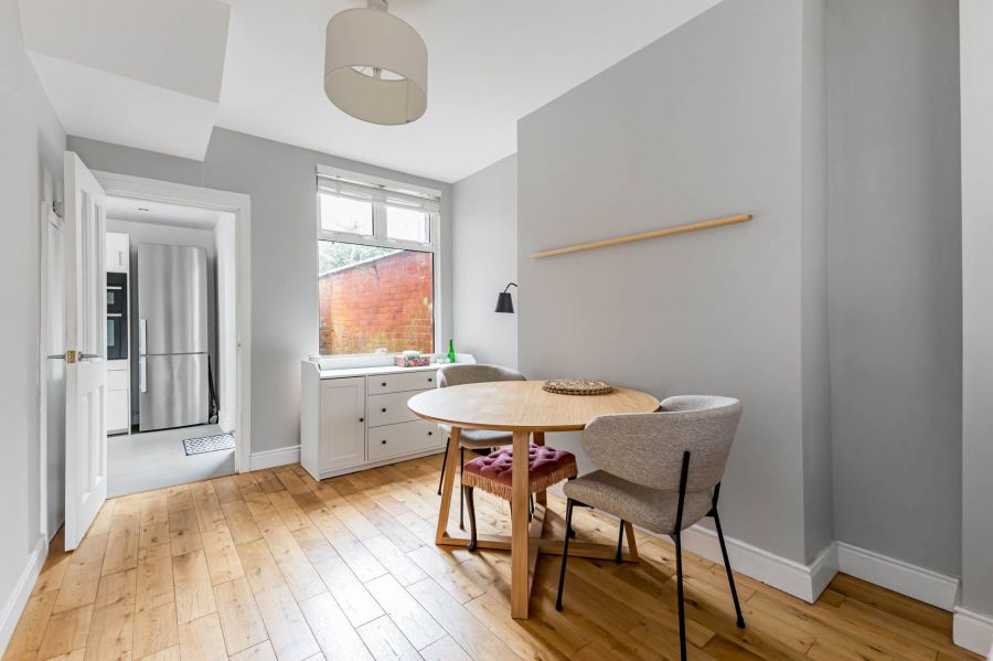 8 Minnowburn Terrace