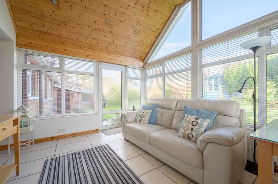 2 Knockbracken Crescent