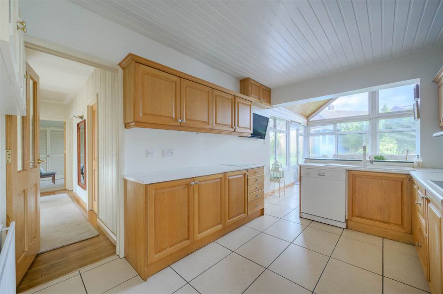 2 Knockbracken Crescent