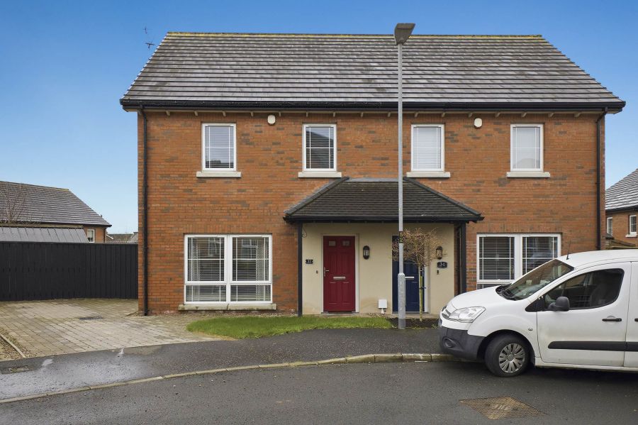 32 Meadow Green, Lisburn City, BT28 3PB
