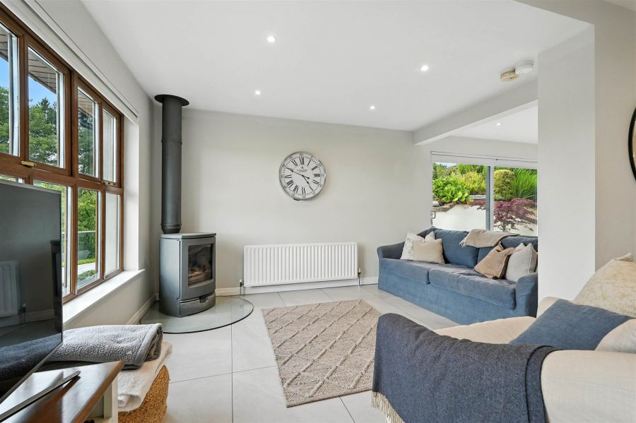 Canal View, 1A Nevins Row