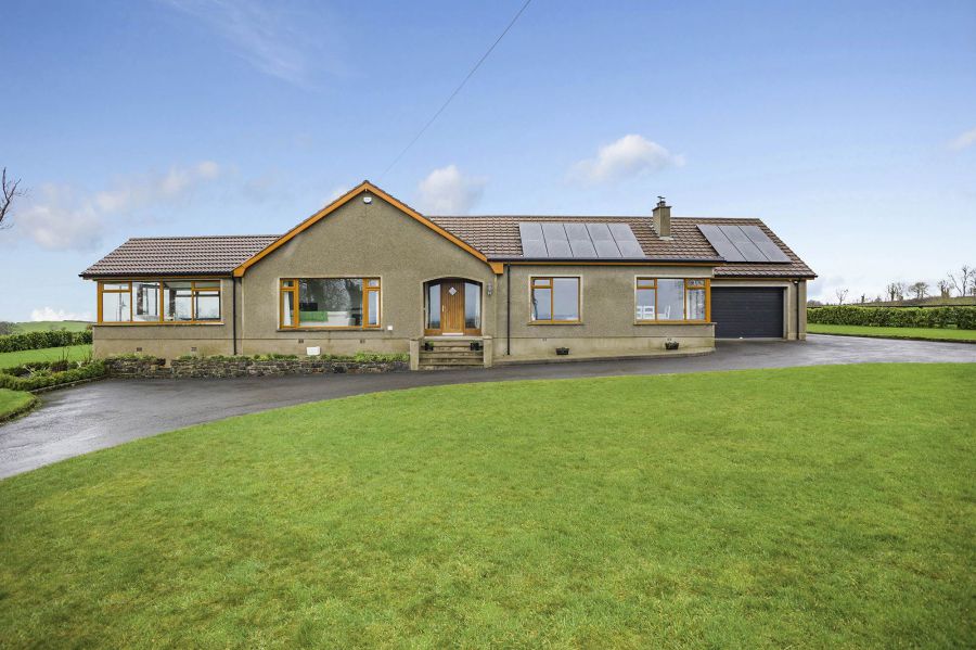 33 Forthill Road, Dromore, BT25 1RF