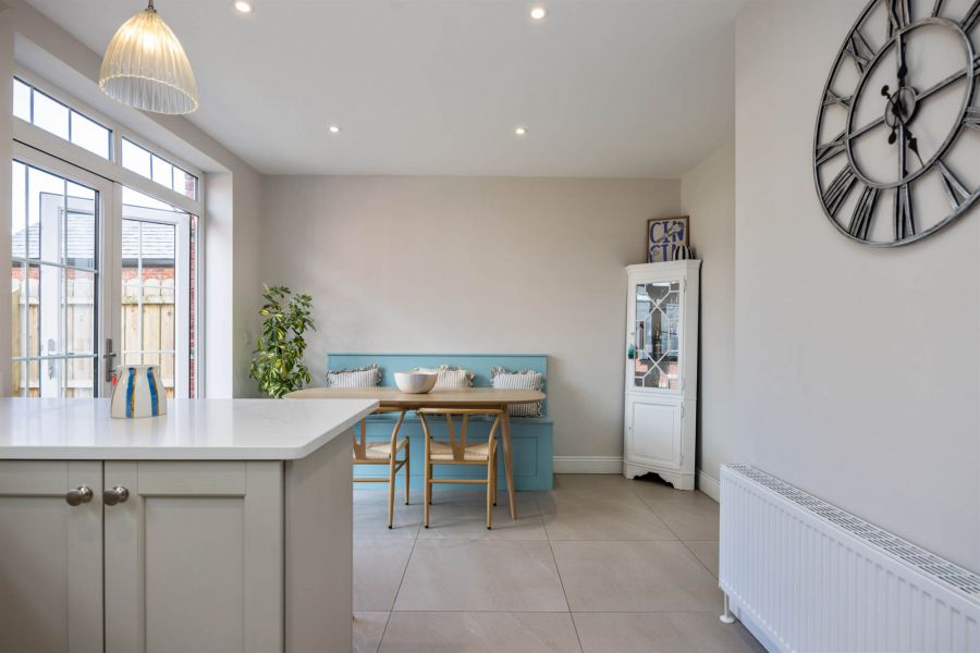 16 Governors Gate Demesne