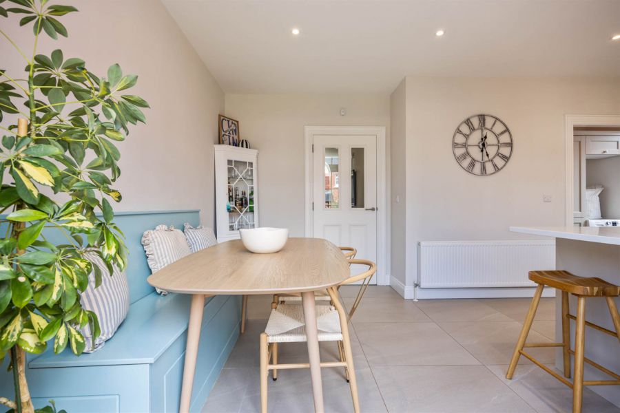 16 Governors Gate Demesne