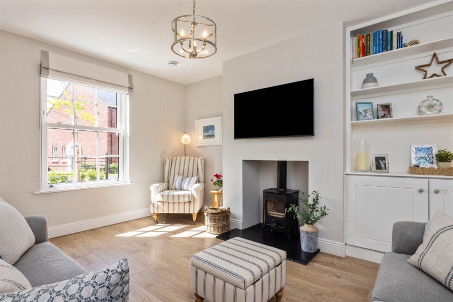 16 Governors Gate Demesne