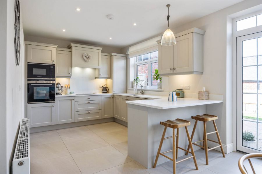 16 Governors Gate Demesne