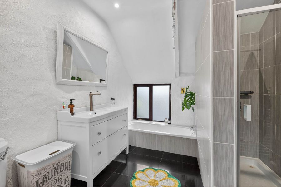 113-117 Hillhall Road