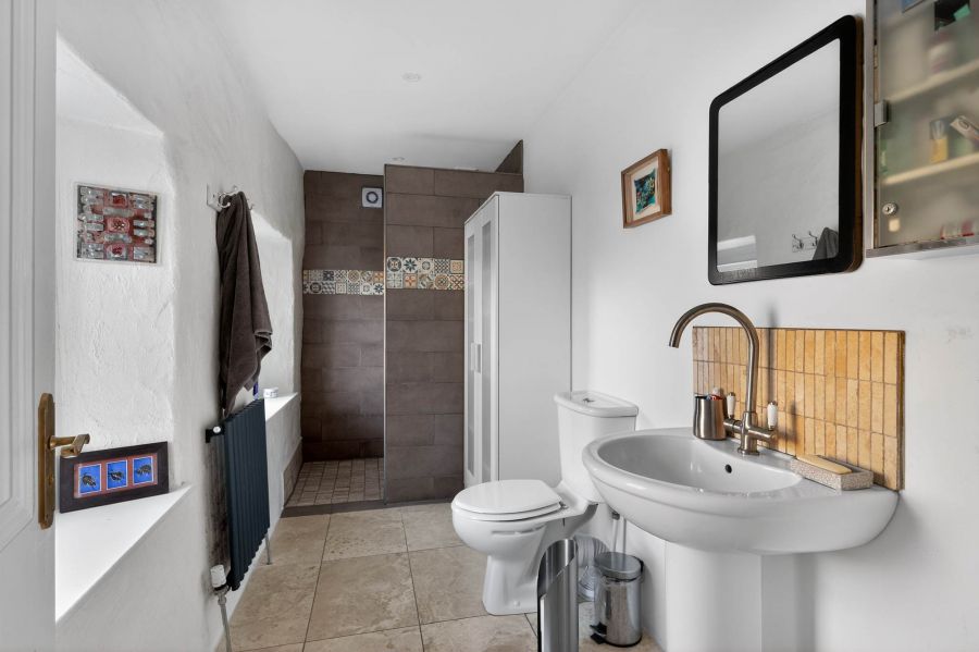 113-117 Hillhall Road