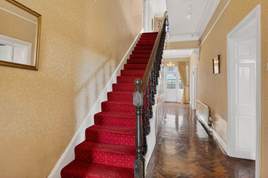 Annsborough House, 102 Mill Hill