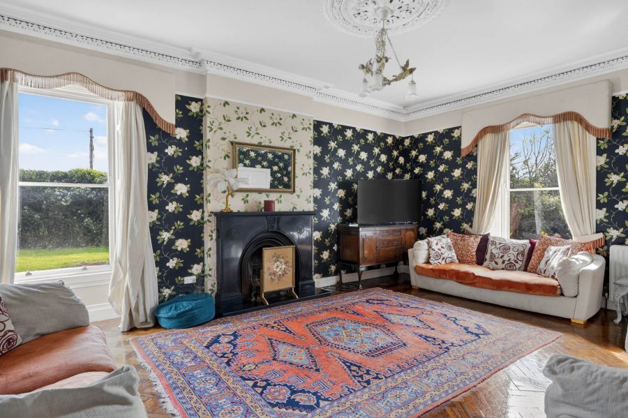 Annsborough House, 102 Mill Hill
