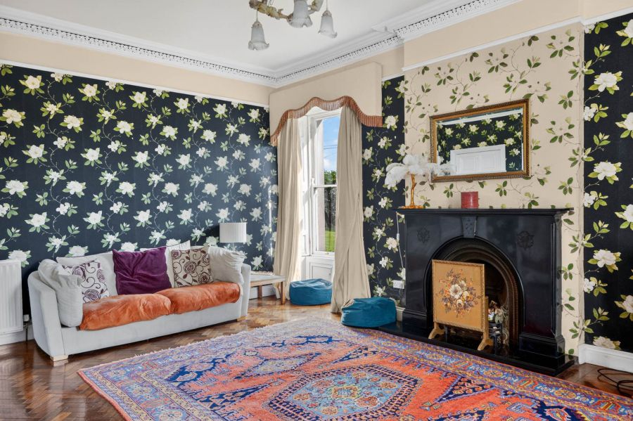 Annsborough House, 102 Mill Hill