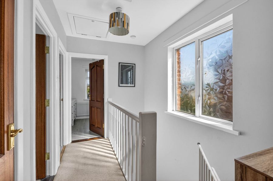 17 Cloverhill Avenue