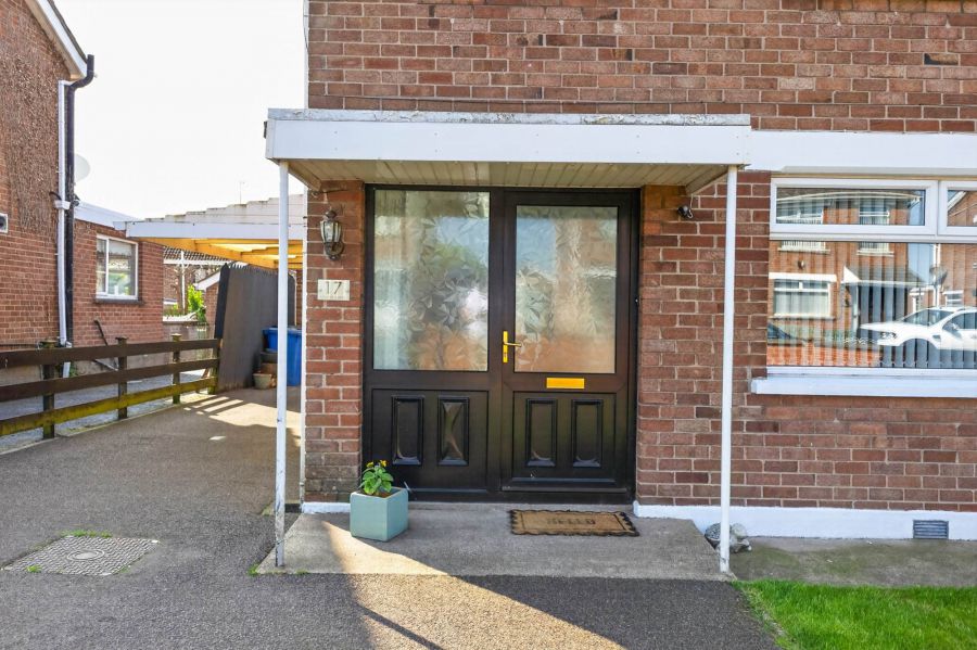 17 Cloverhill Avenue