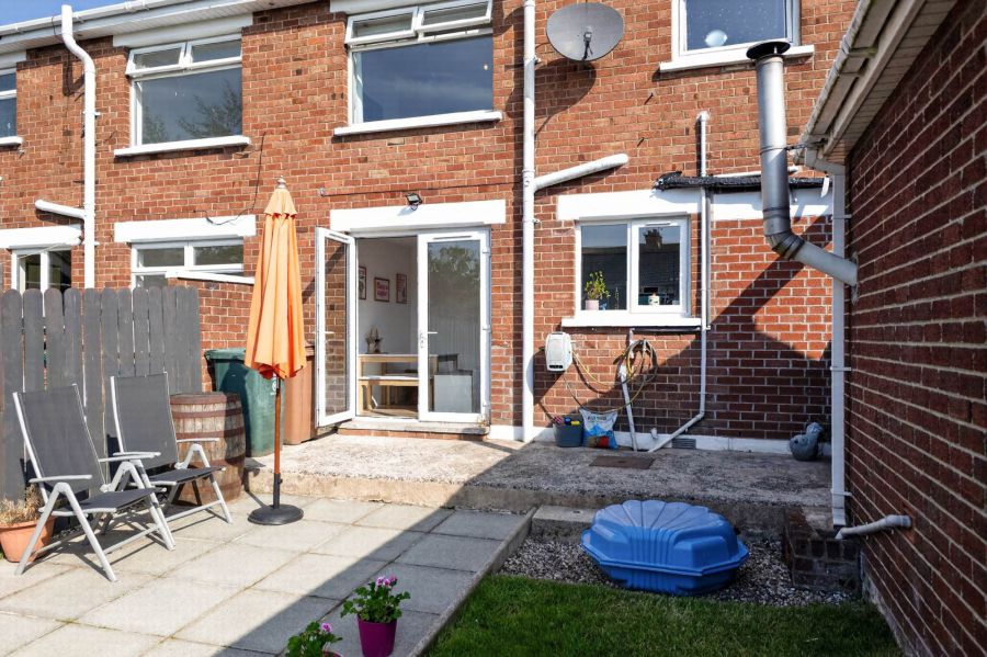 17 Cloverhill Avenue
