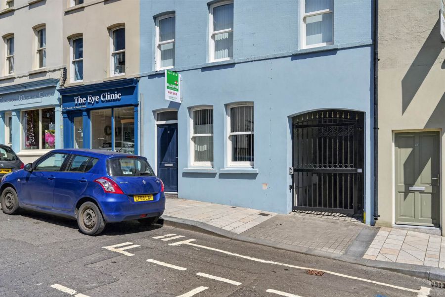 51 Bridge Street