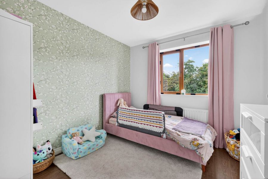 7 Laurel Wood