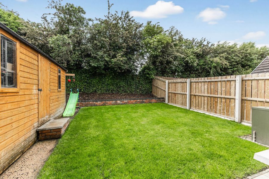 7 Laurel Wood