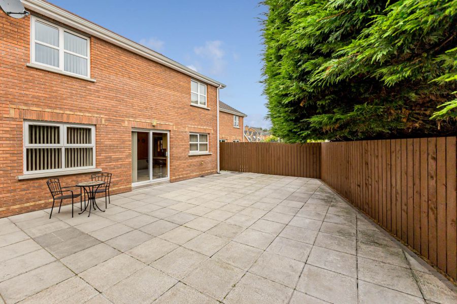 3 Rosebank Court