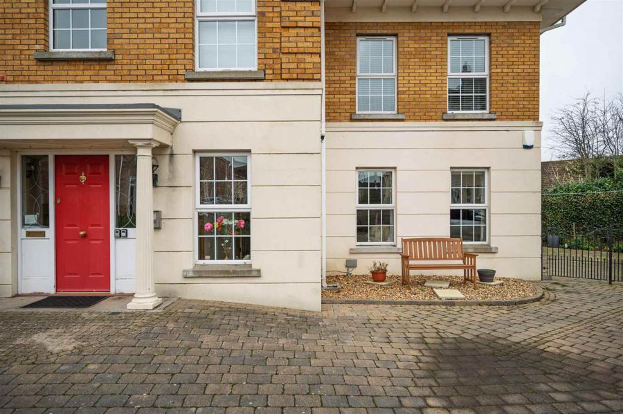 14 Berkeley Hall Court