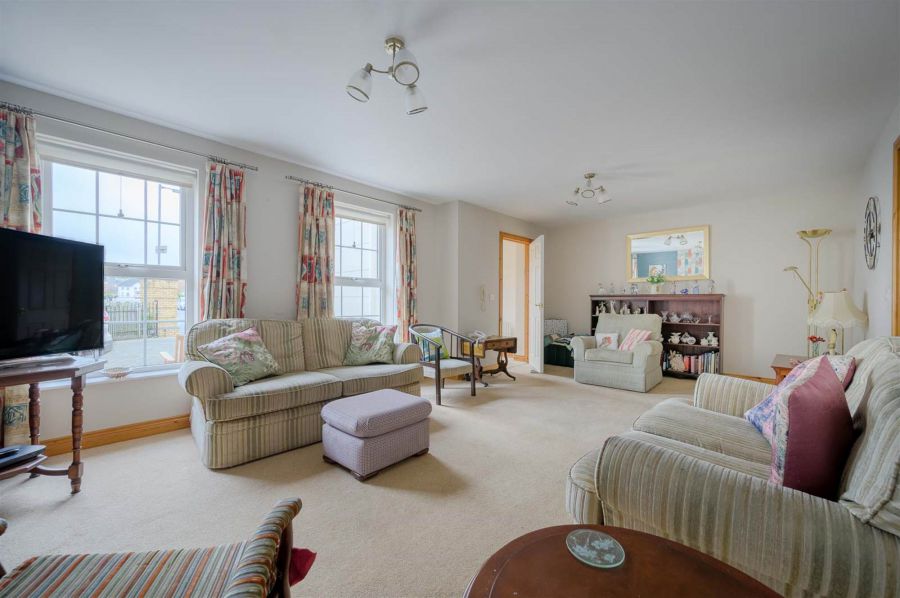 14 Berkeley Hall Court